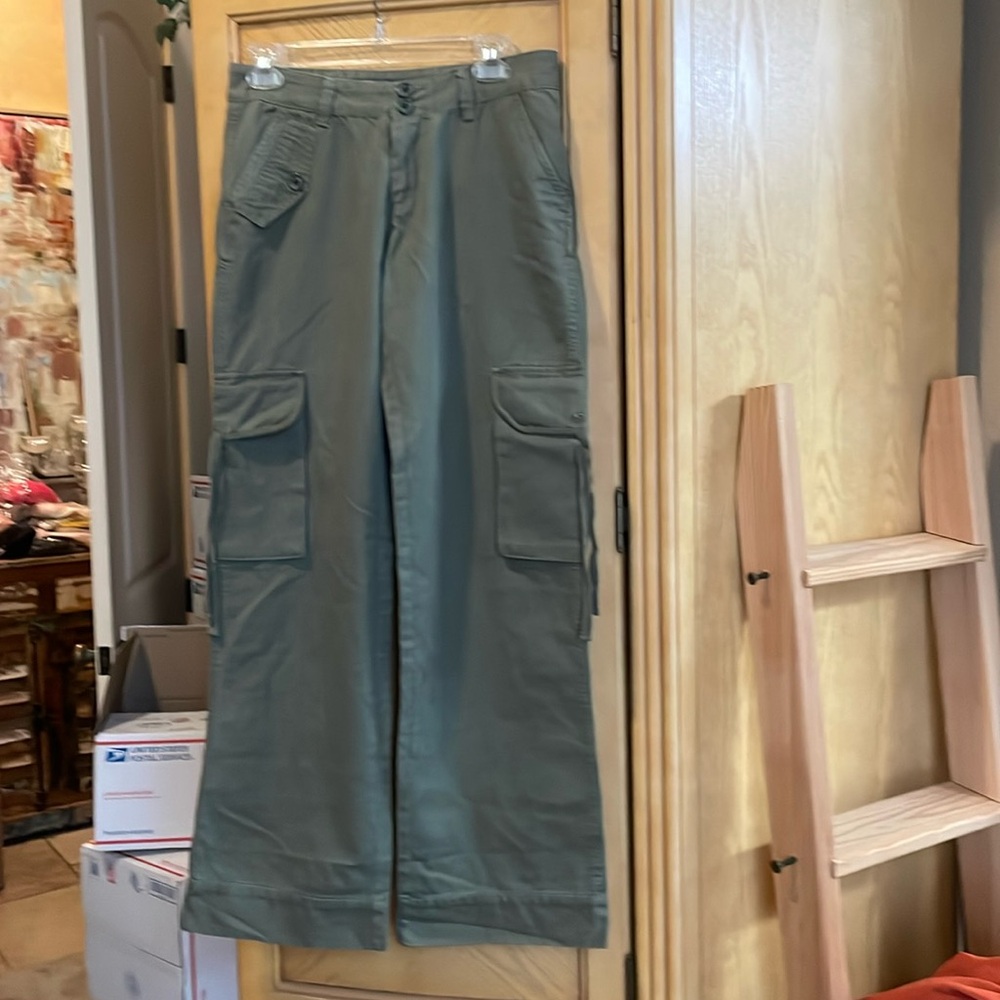 Duck head jeans company army green pants size 7